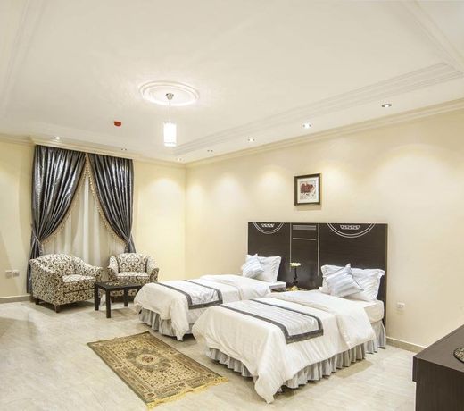 Al Ezzah Palace Hotel Suites