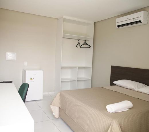 Velit Hotel