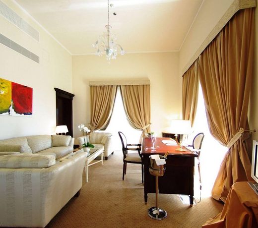 Arbiana Heritage Hotel