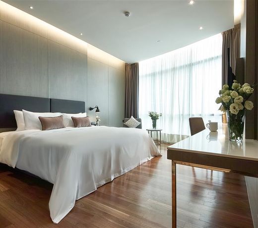 VE Hotel & Residence