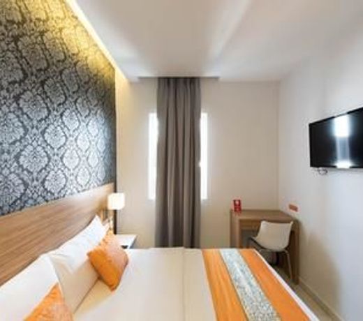 OYO 145 Sovotel Hotel Uptown 36