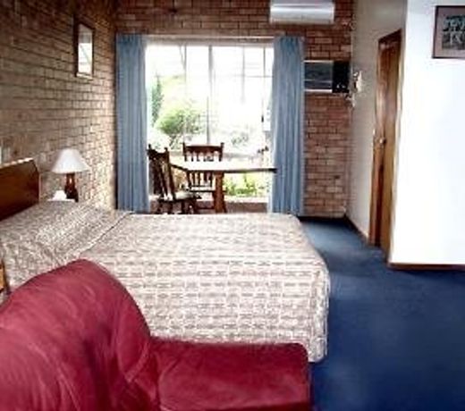 Coastal Waters Motor Inn
