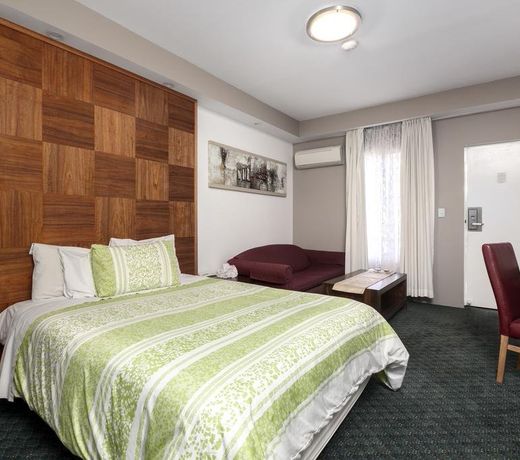 Golden Age Motor Inn