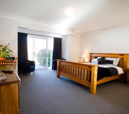 Moore Park Inn