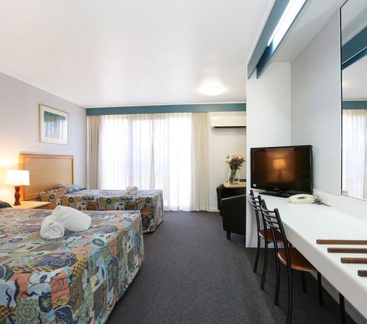 Reef Resort Motel