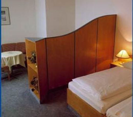 TOUROTEL BREINÖSSL INNSBRUCK