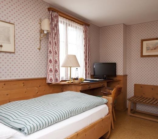 Hotel Chesa Grischuna