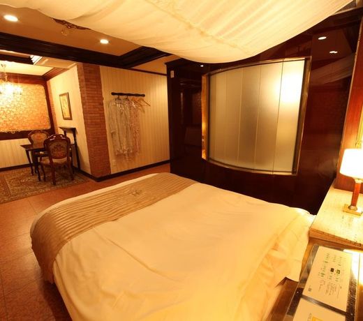 Hotel Sweets (Adult Only)