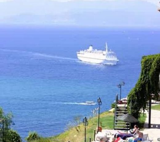 Cande Festival Hotel