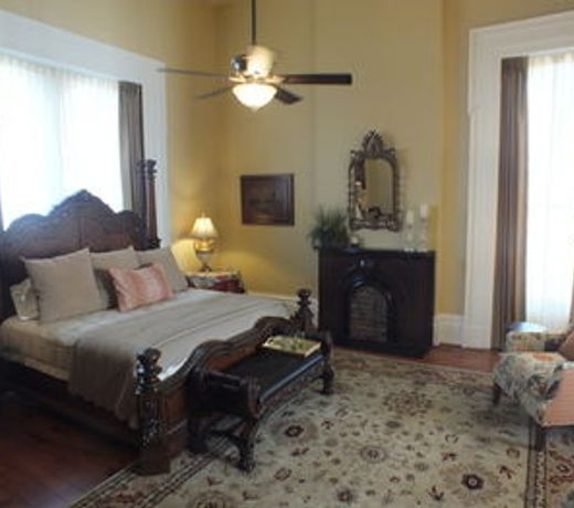 The Pepin Mansion Bed & Breakfast
