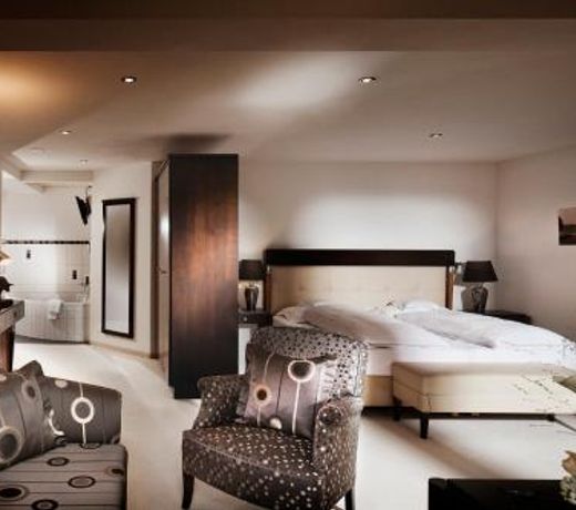 Waldhotel Doldenhorn