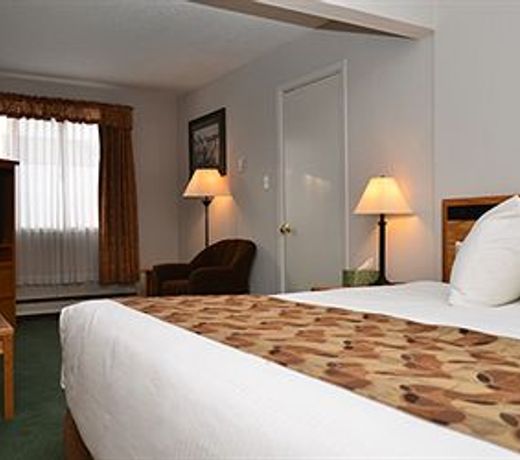 Econo Lodge City Centre Inn