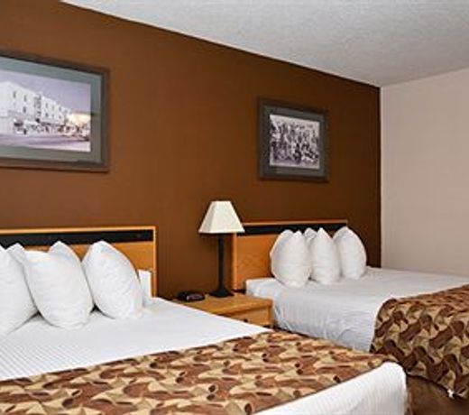 Econo Lodge City Centre Inn
