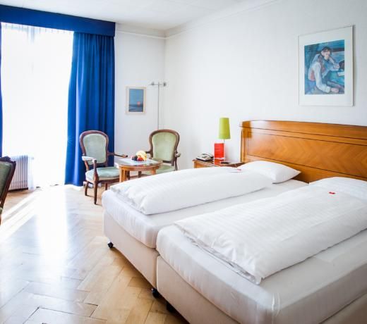 Carlton-Europe Vintage Adults Hotel