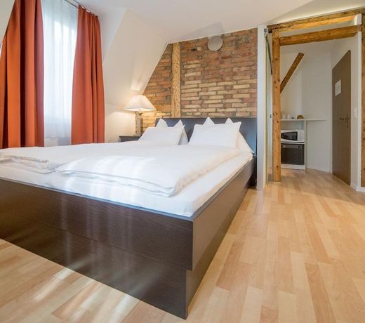 Swiss Inn & Apartments