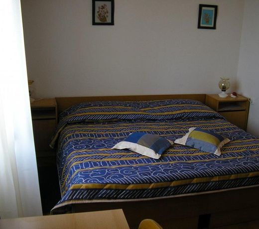 Rooms with a parking space Starigrad, Paklenica - 11452
