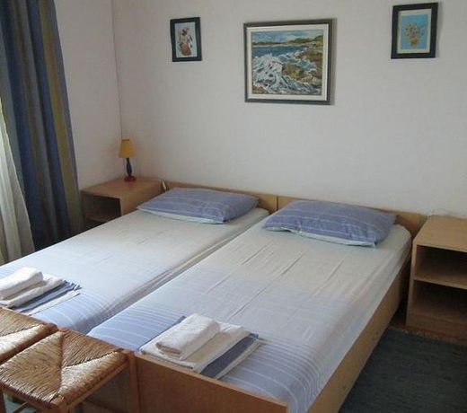 Rooms with a parking space Starigrad, Paklenica - 11452
