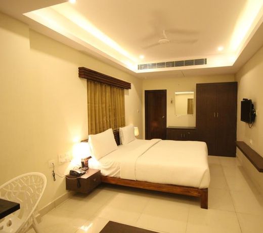 Hotel Sri Maharaja Inn