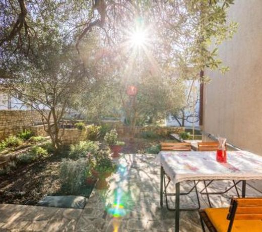 Apartment Srecko