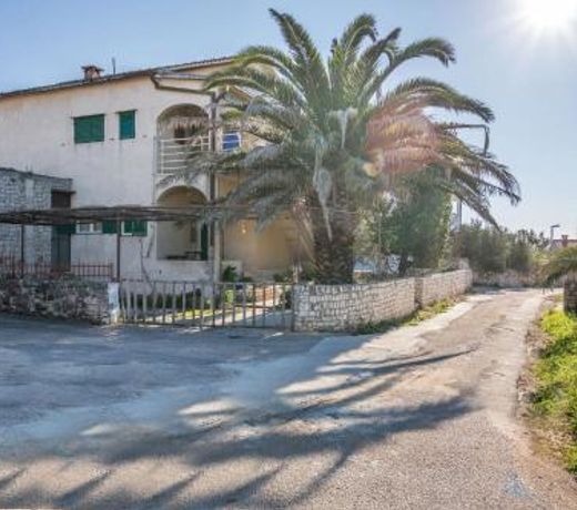 Apartment Srecko