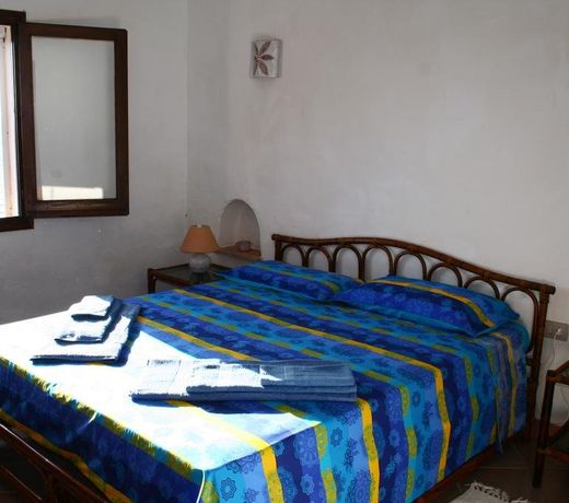 Villa Golfo degli Angeli