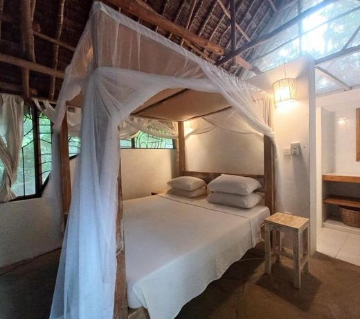 Watamu Beach Cottages B&B