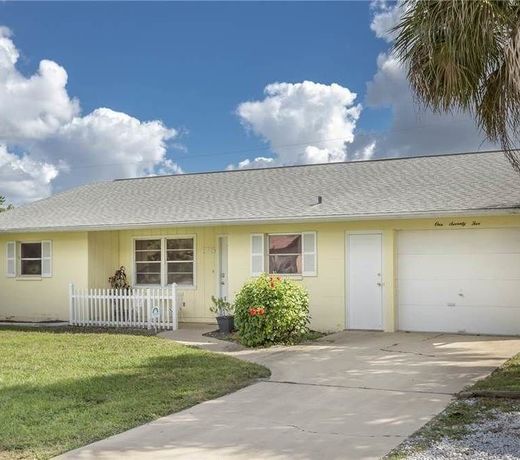 Venice Avalon Home - Three Bedroom Home