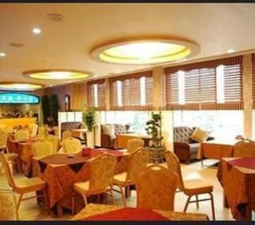 Gaya Tourist Hotel