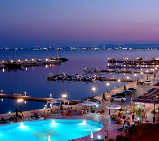 Guest House Rona - Free Parking and Sea View