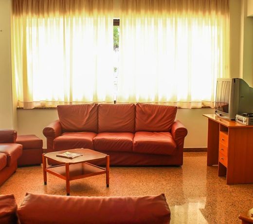 Hotel Holiday