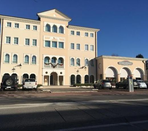 Quirinus Venetia Properties