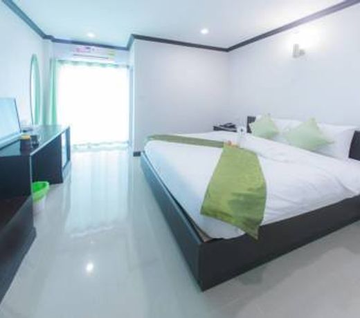 Deluxe Hotel