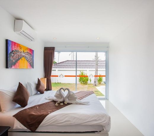 SAWAN Residence Pool Villas