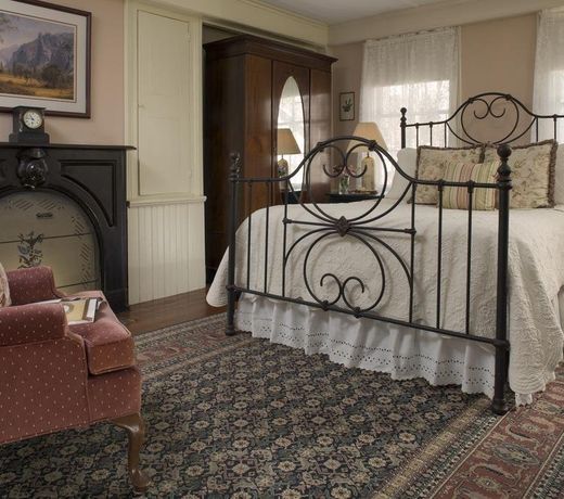 Staveleigh House Bed and Breakfast