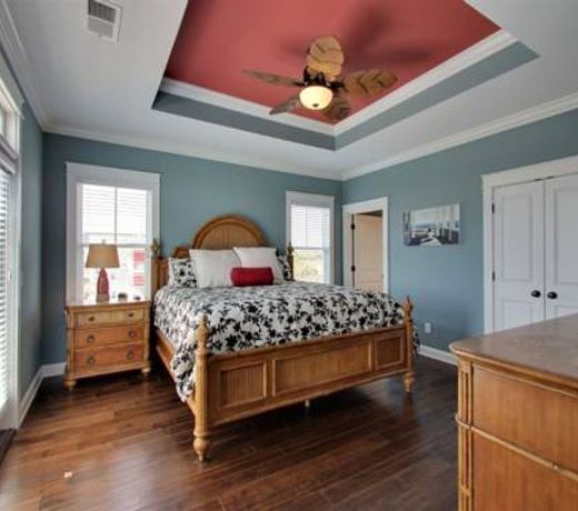 Beach Crew 4 Bedroom Home by RedAwning