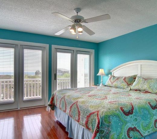 Dune Escape 5 Bedroom Home by RedAwning