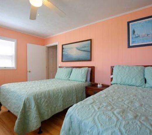 4 Crabs By The Sea - 6 Br Home