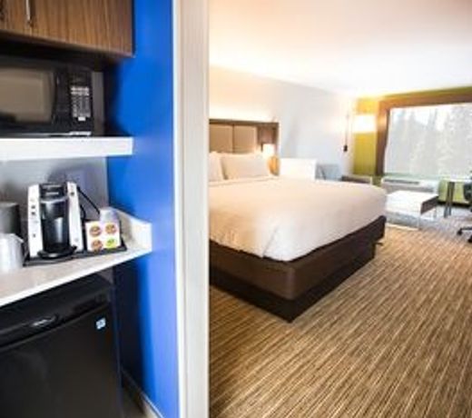 Holiday Inn Express & Suites Greenwood Mall, an IHG Hotel