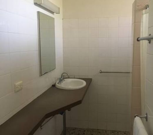 Palm & Pawn Motor Inn