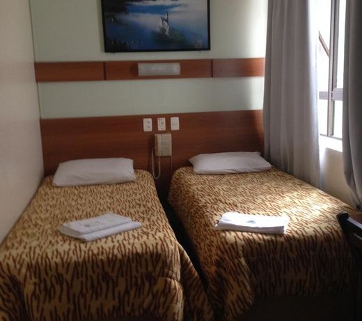 Bandeira Hotel