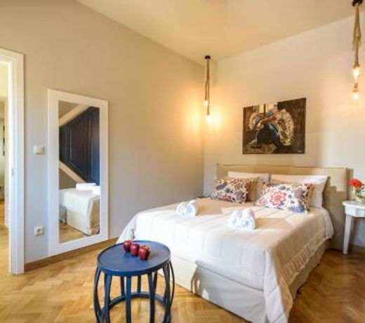 Candia Suites & Rooms