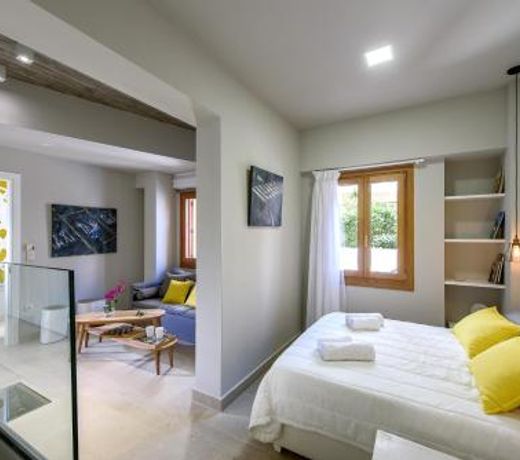 Candia Suites & Rooms