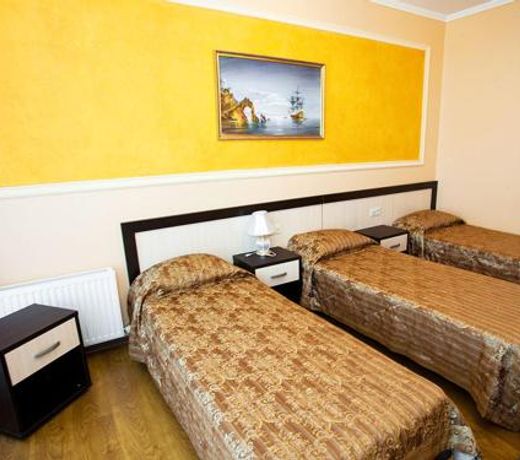 Yunona Guest House