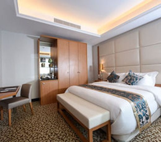 Grand Park Hotel