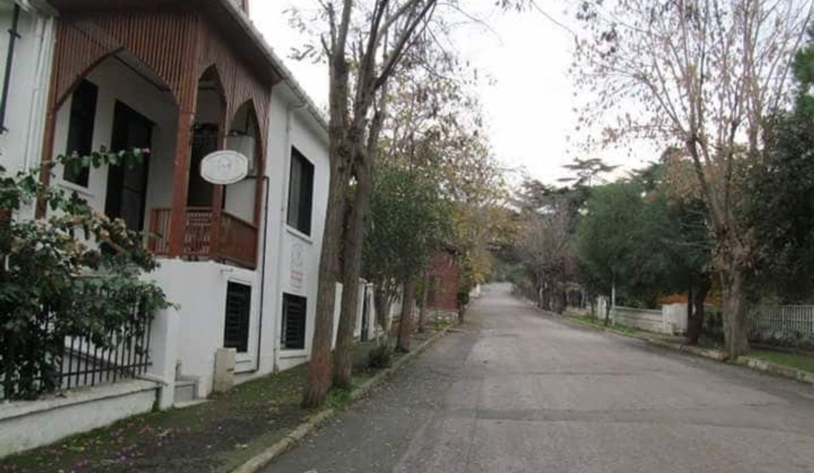 Orhan Kutbayin Evi