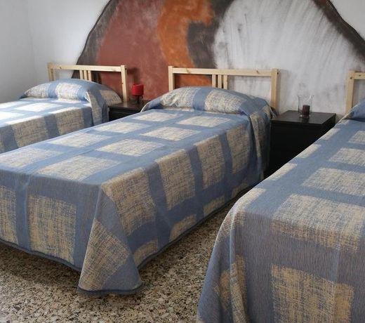 Del Pino Hostel