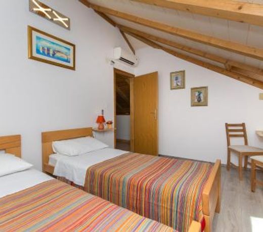 Tomato Old Town entrance