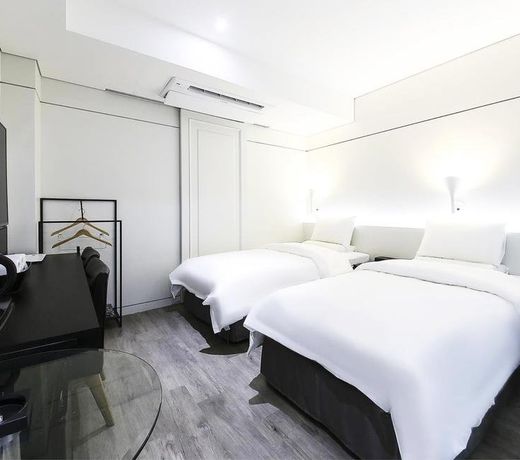 Stay Hotel