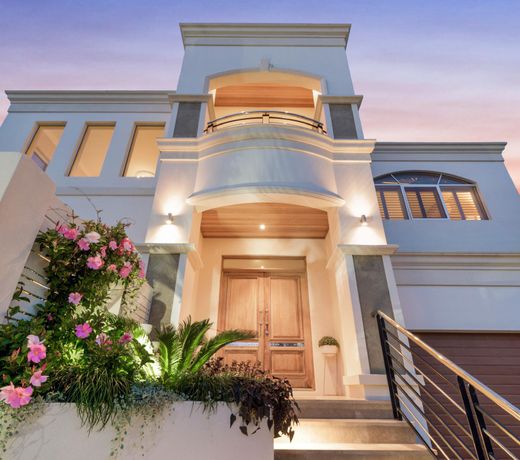 Sorrento Beach Manor