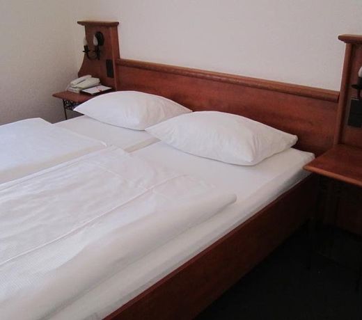 Rattenfanger Hotel Berkeler Warte